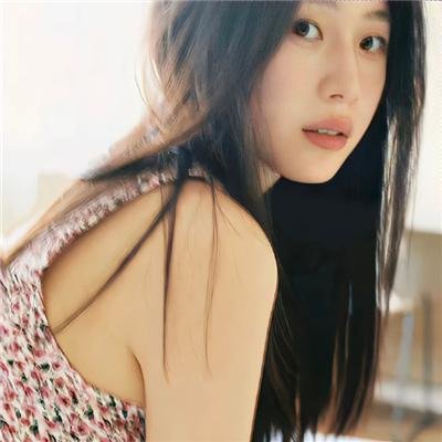 奇怪的她